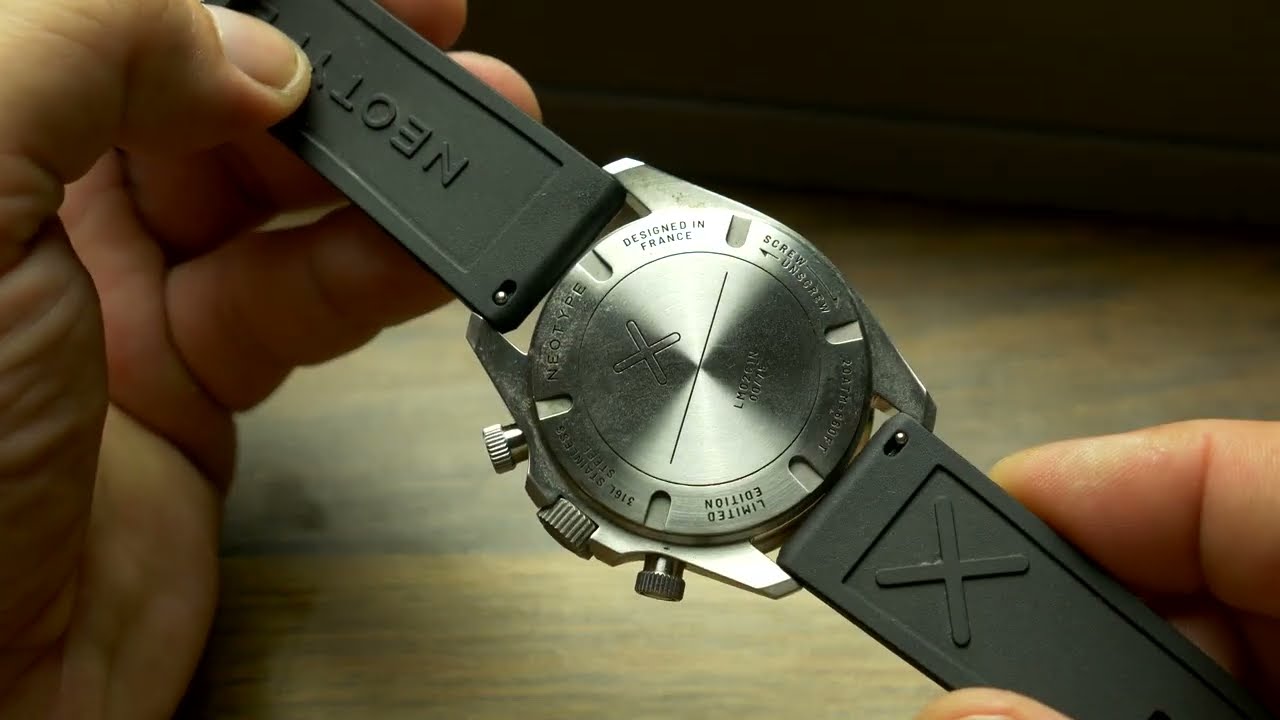 One of the BEST LOOKING Mecaquartz chronographs I've featured - NEOTYPE LM02 - unboxing