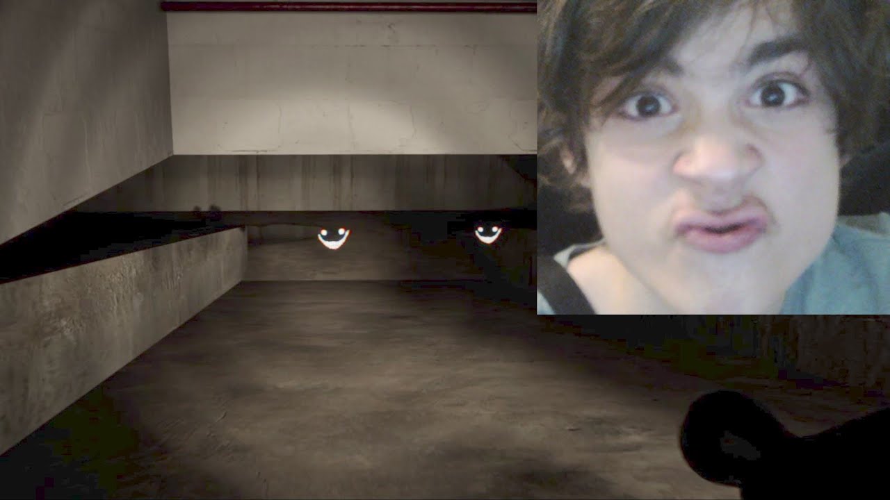 Escape the Backrooms► летающие монстры улыбки! #2
