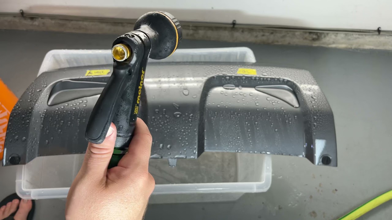 Autoglym UHD Ceramic Coating vs Carpro Cquartz Lite pt.2 - initial water behavior!