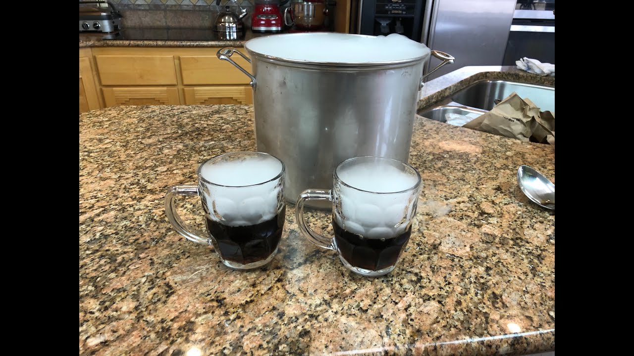 Homemade Root Beer with Dry Ice