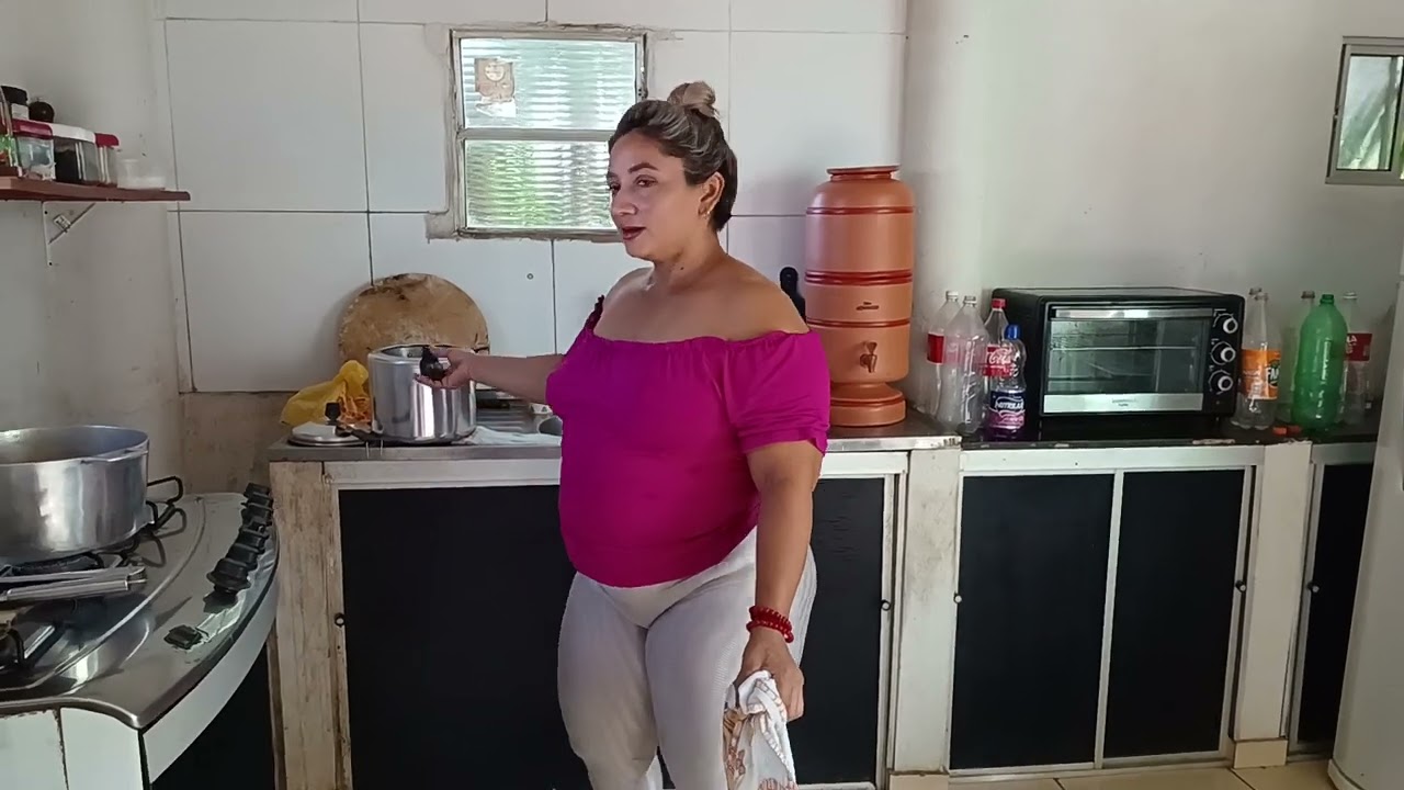 graça hoje na cozinha ,fasendo comida