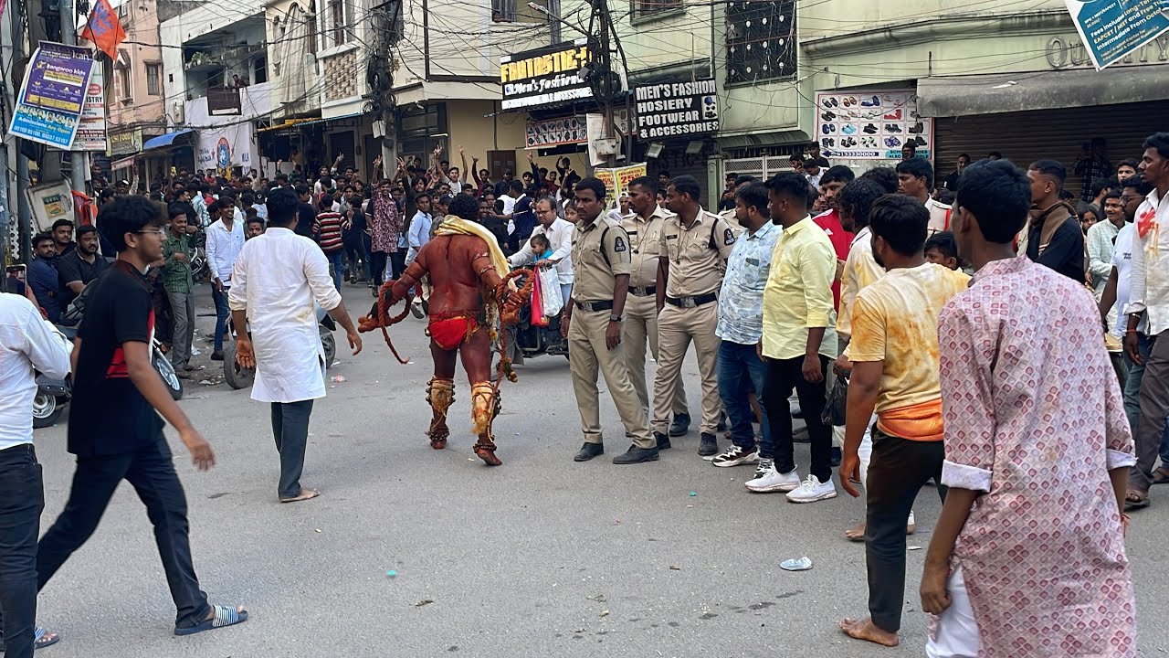 Potharaju making public to run at old city Bonalu 2024 ll Hyderabad Bonalu 2024