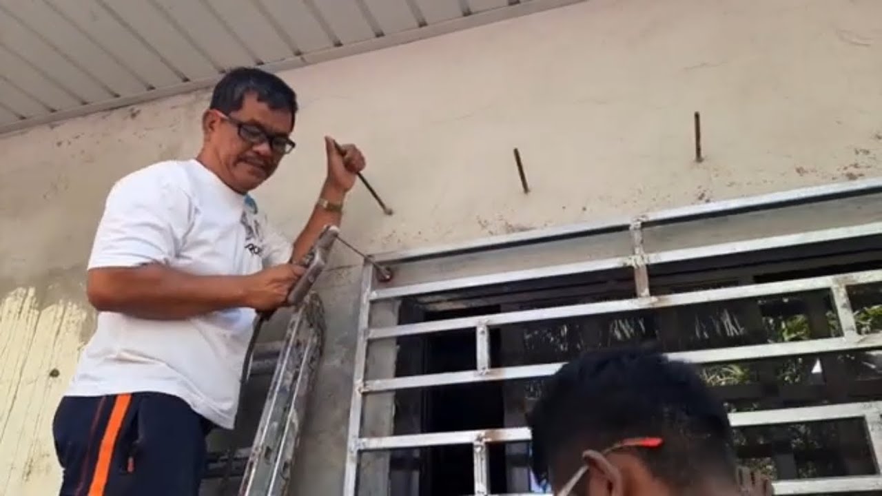 INSTALLATION OF FABRICATED WINDOW GRILL.🍀