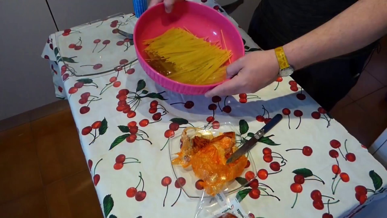 Spaghetti (alla 'Nduja) in Cottura Microonde - Tutto con Una Semplice Insalatiera