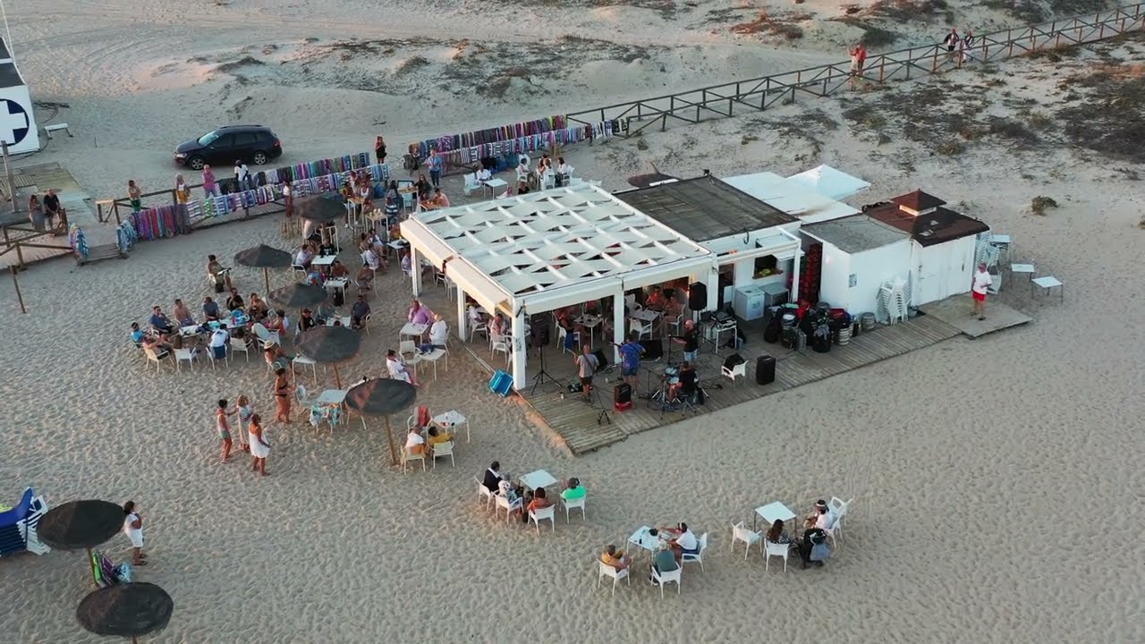 Atardecer en Zahara de los Atunes  desde el CHIRINGUITO LA OLA 4K