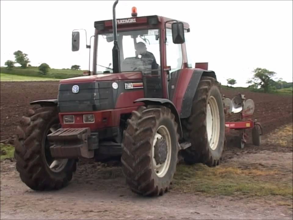 Fiat F140 ploughing
