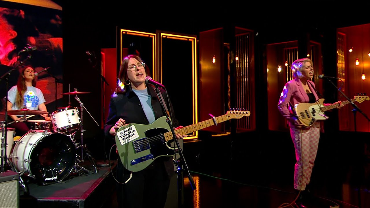 Pillow Queens Perform 'When You're Gone' | The Late Late Show | RTÉ One