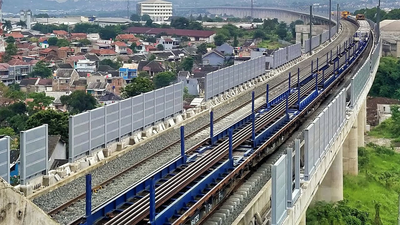 The LONGEST TRAIN on WHOOSH High-Speed Train Construction 