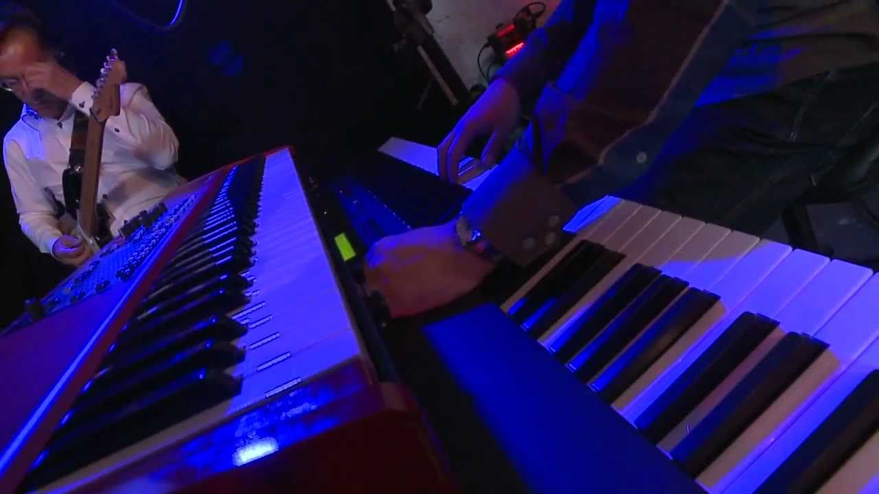 Demasiado corazon - Stay Tuned