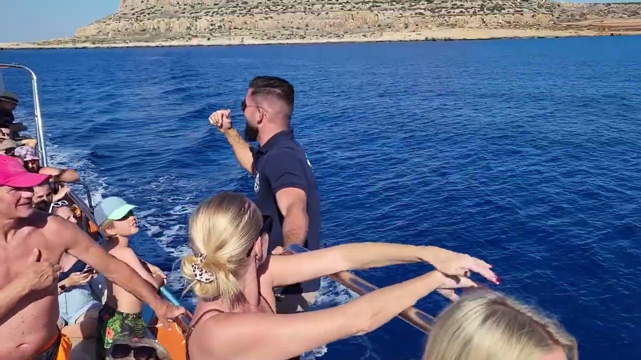 AM INOTAT CU TESTOASELE LA AYA NAPA! CROAZIERA FABULOASA LA BLUE LAGOON