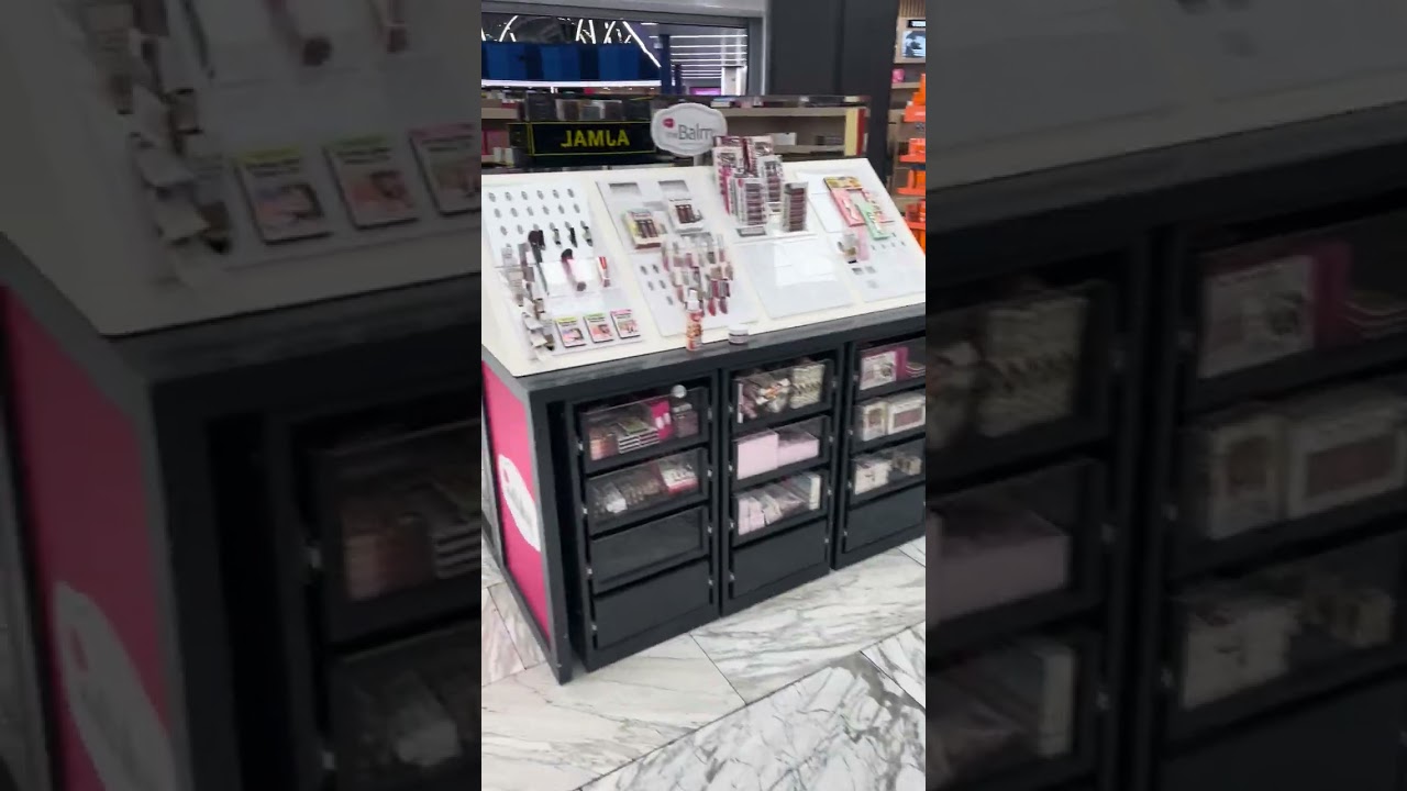 جوله في مطار بغداد الدولي 