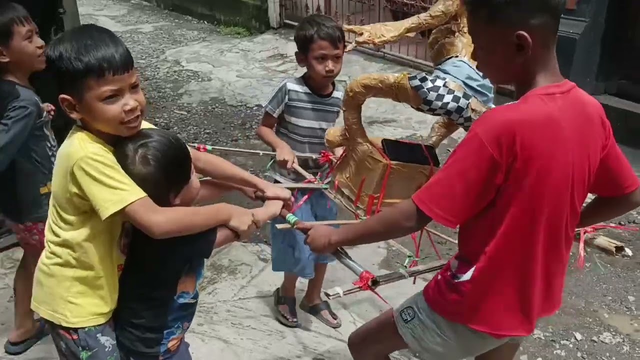 Bocil geladi ngarap ogoh-ogoh Perawakan Kala Rau