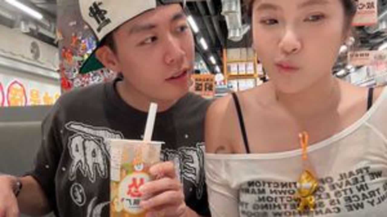 情侣挑战女巫的毒药！没有感情全是阴谋。#女巫的毒药游戏挑战#怂火锅#怂火锅奥特曼