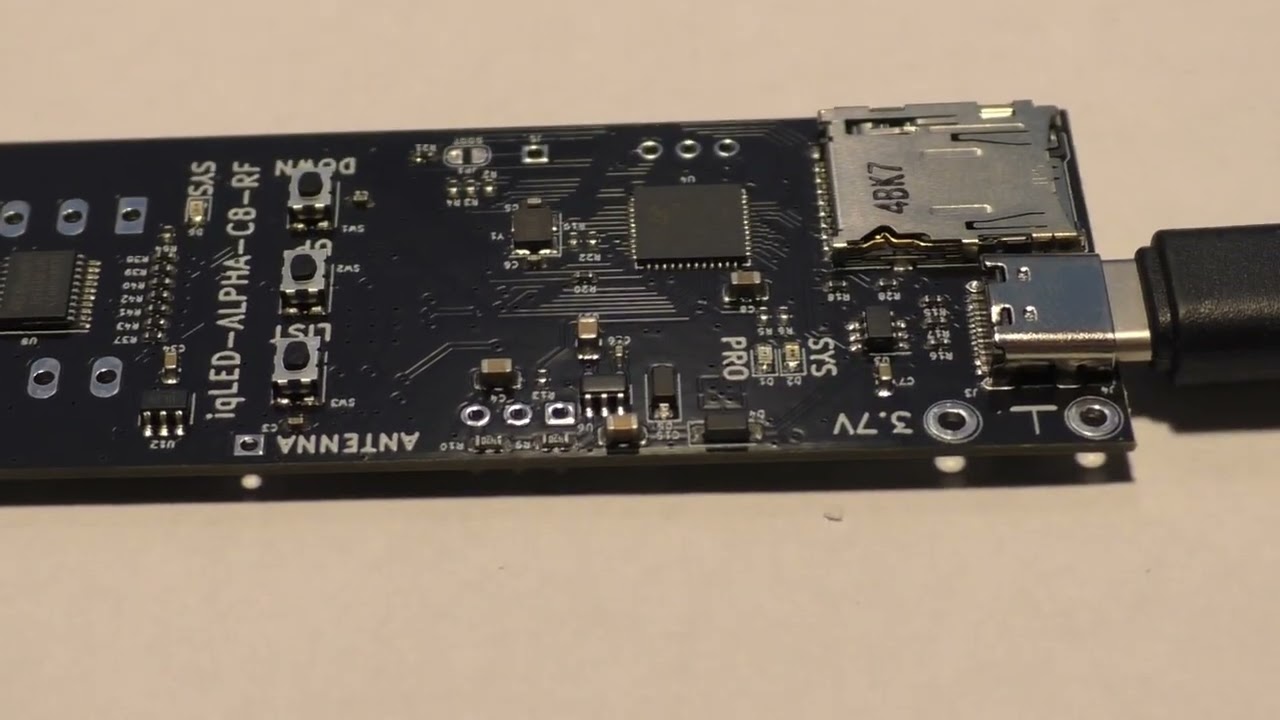 iqLED Alpha C8 RF Activation L1