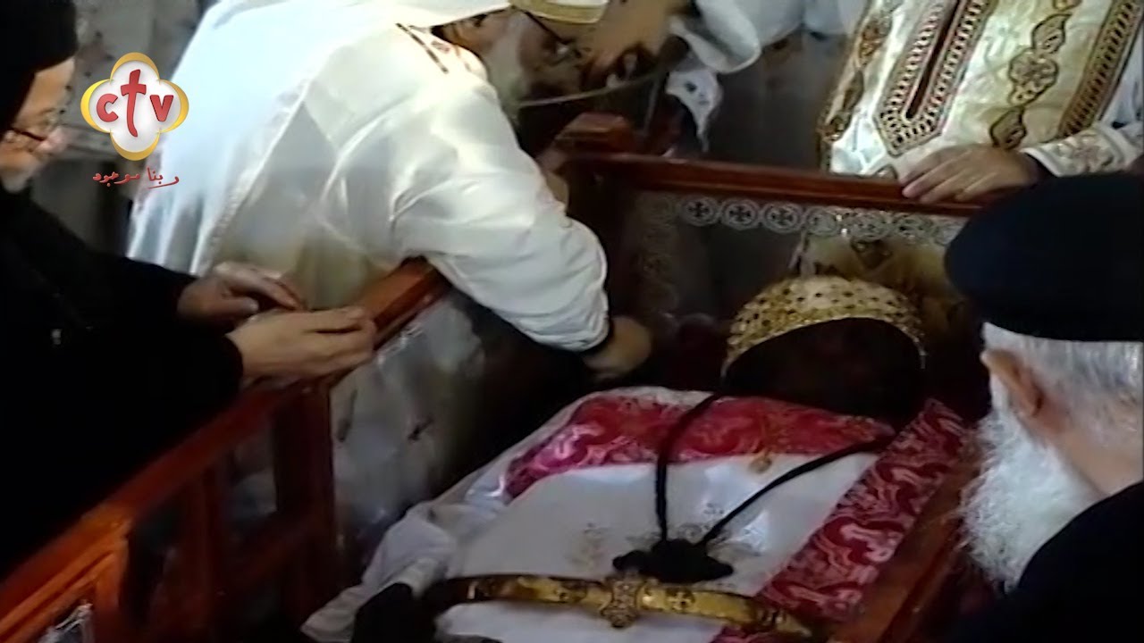 تطيب جسد القديس العظيم سيدهم بشاي