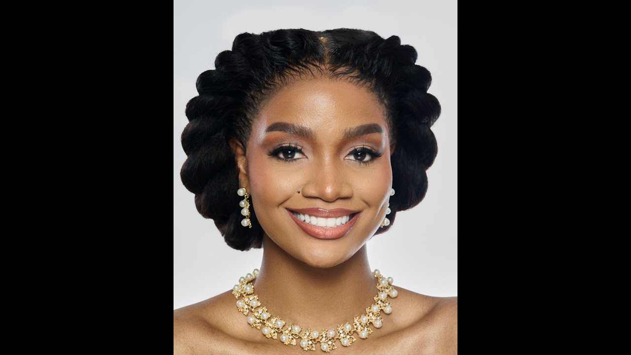 CAMEROON - Issie PRINCESSE - Contestant Introduction (72nd Miss World)