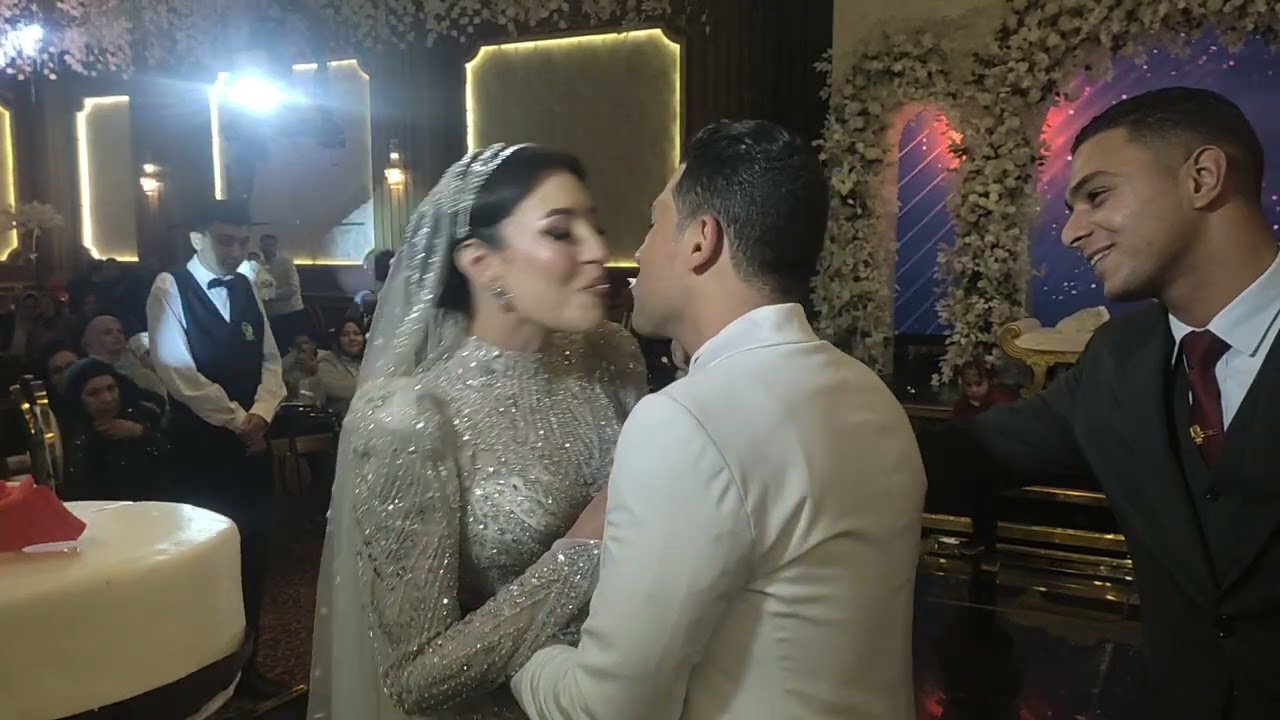 احلي عريس وعرسة احلي تورتة في الدنيا مع حبيبي من ريحانة بلازا