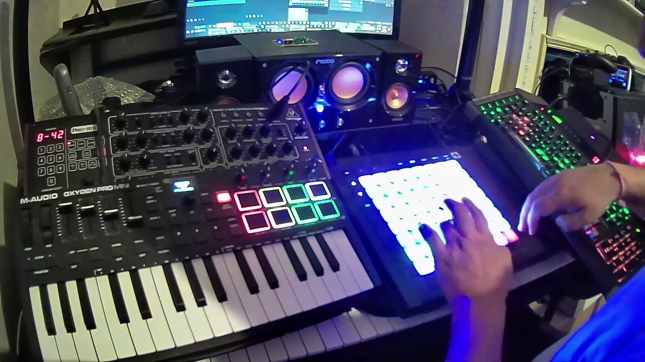Behringer PRO-800 - created Presets from XNB's Youtube tutorials - B-40 to B-45 / on Launchpad Pro