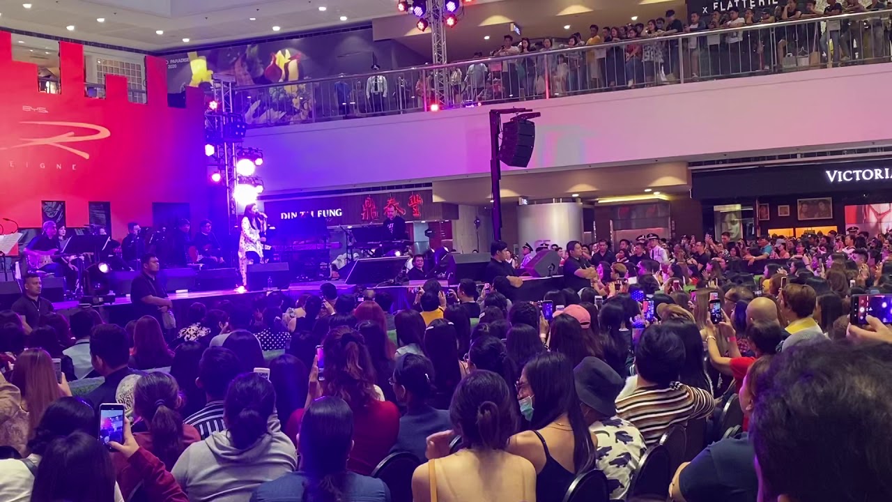 Mahal ko O Mahal ako- Regine Velasquez (SM Megamall BYS)