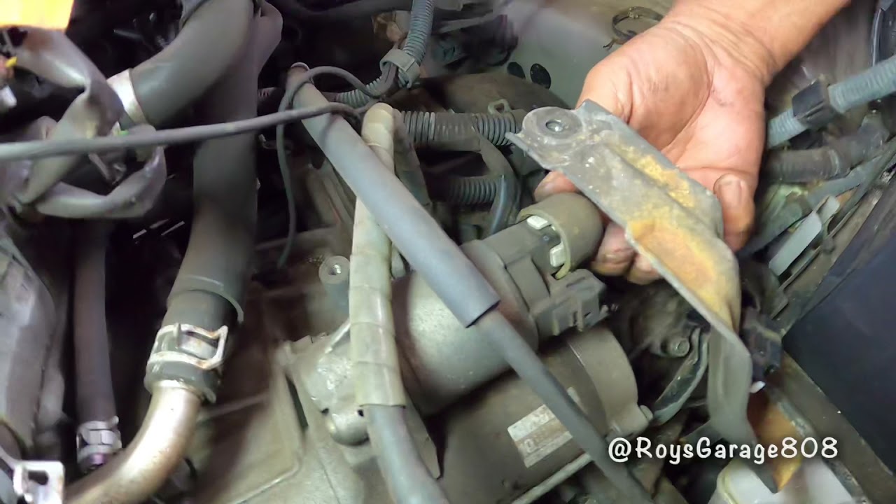 How to Change the Starter on a 2006 Toyota Camry