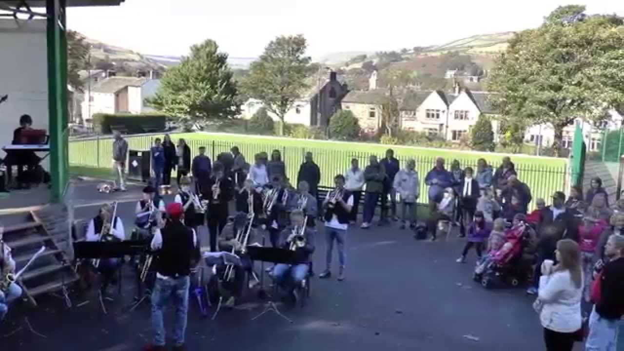 Jazz Festival Marsden Sun 12 Oct 14 1 Bandstand in the Park - Hope Bank Jazz Collective