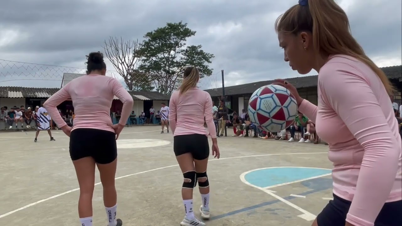 🏐💪DEBUT DE LAS AMAZONAS 🆚 PADRES DE FAMILIA