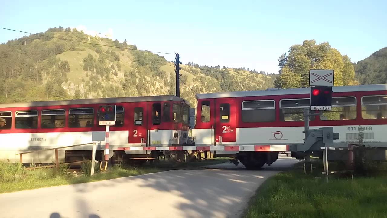 Železniční přejezd AŽD 71 Višňové