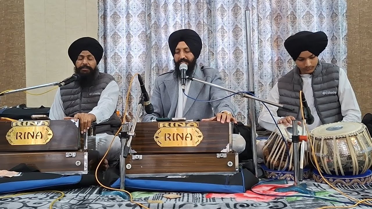 Gur ji ke darshan kao bal jau bhai narinder singh gora hoshiarpur wale
