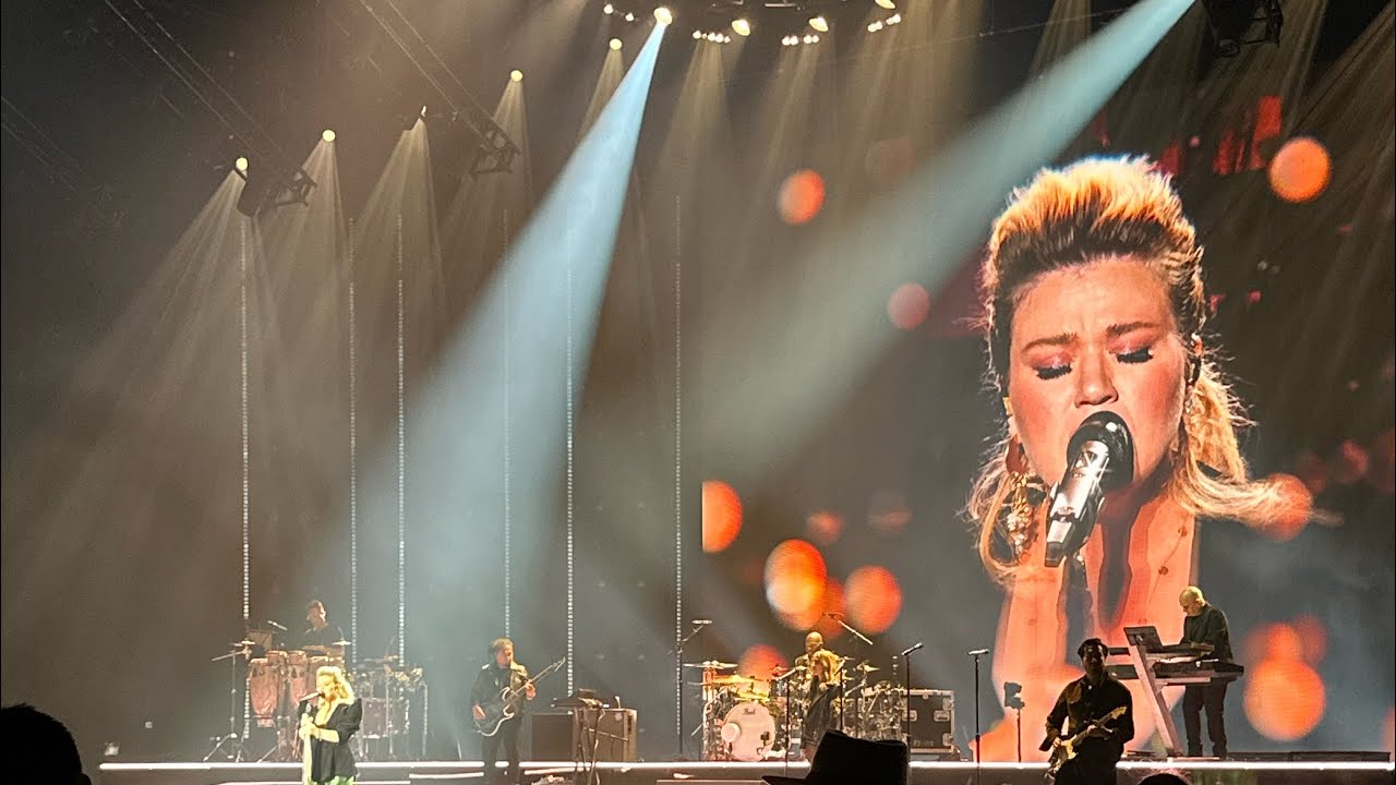 Red Flag Collector Kelly Clarkson Las Vegas