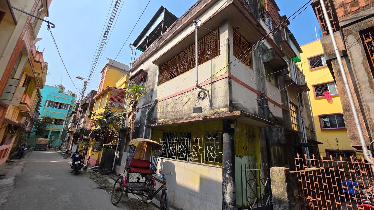 6bhk house on 2 katah near Dunlop Metro 