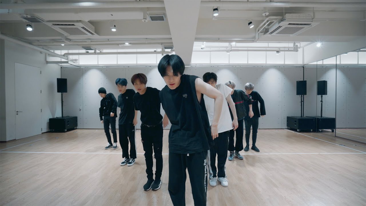 NCT DREAM 엔시티 드림 '맛 (Hot Sauce)' Dance Practice (Moving Ver.)