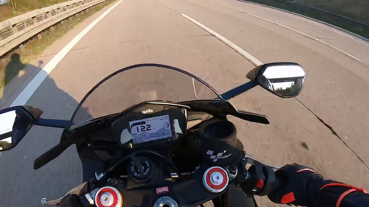 Aprilia RSV4 RR Top Speed 320 km/h