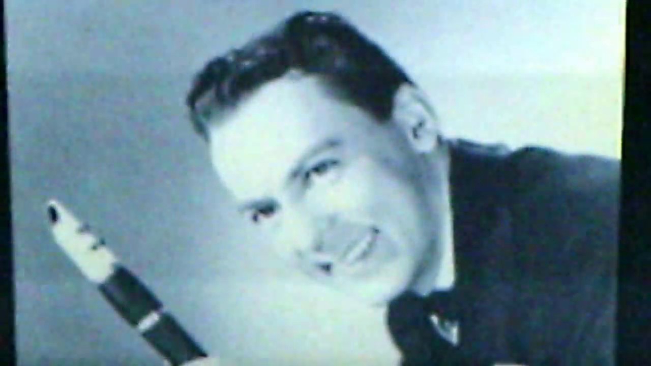 Woody Herman, accompanied by the Four Chips: 