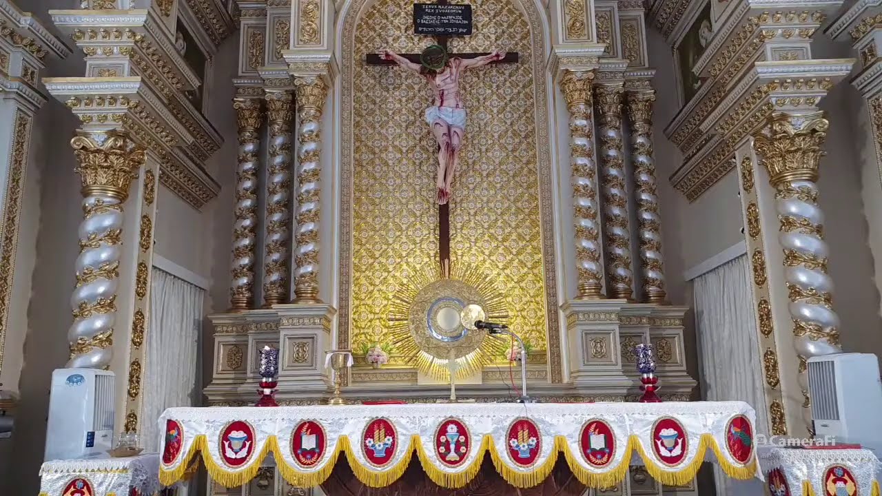 Kakkanad Church Adoration before Holy Mass