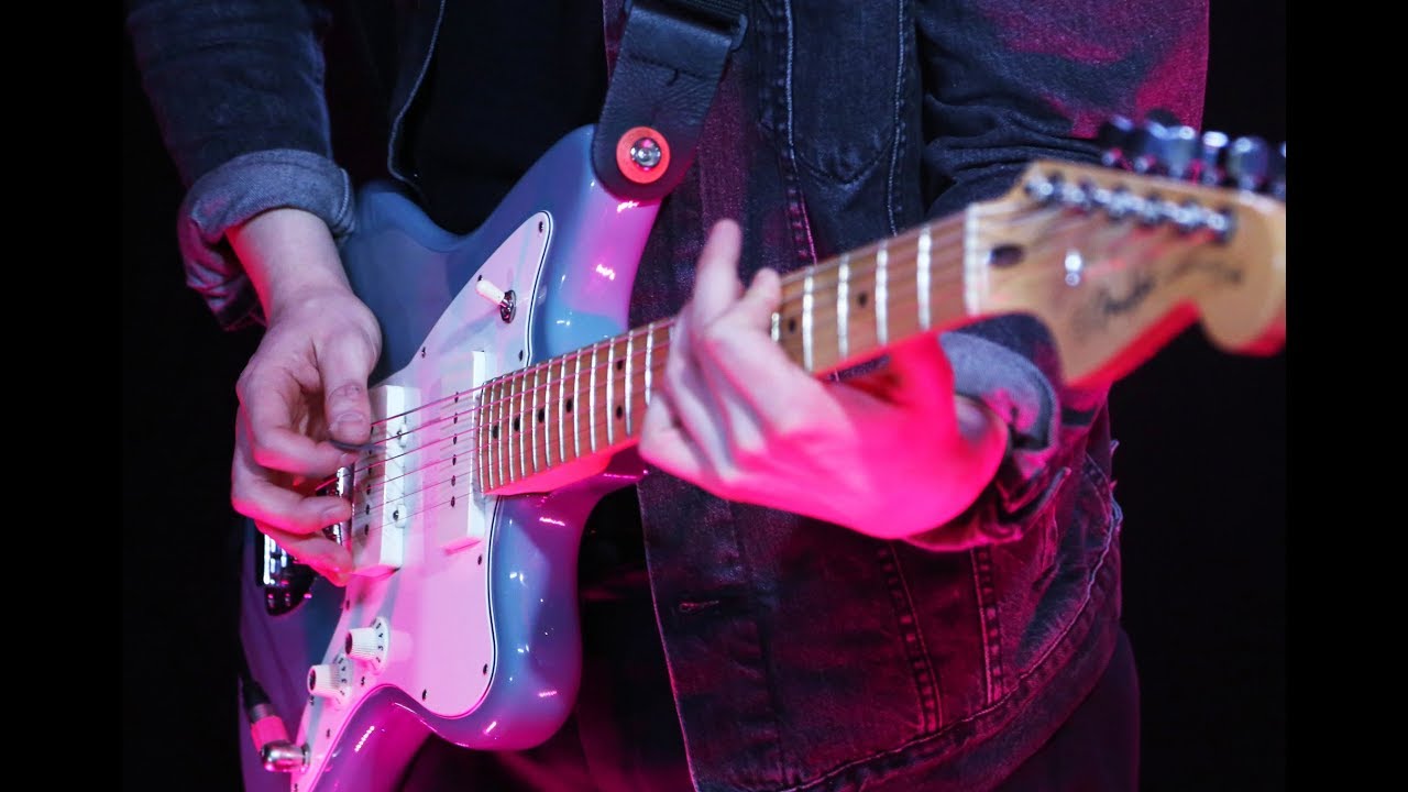 Sam Fender Performing 'Dead Boys' (Live at KROQ)