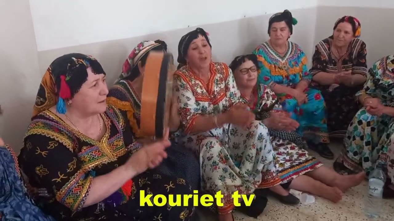 Urar lkhalath : Troupe De Village  tifilkout 