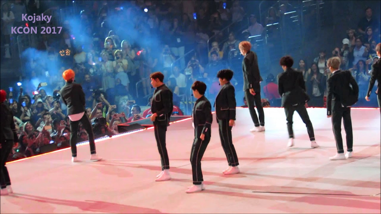 SF9 (에스에프나인) - Fanfare (팡파레) at KCON LA 2017
