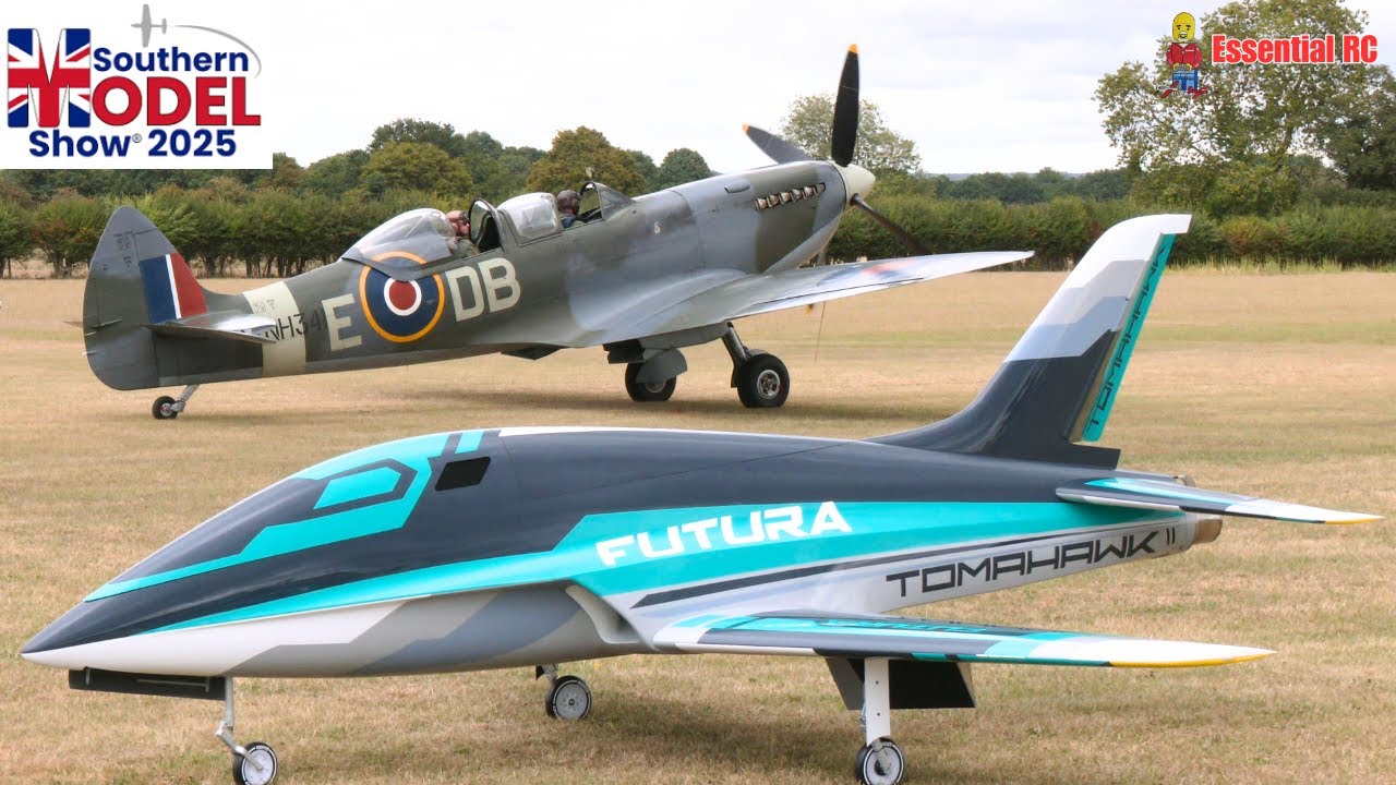 SUPERMARINE SPITFIRES ARRIVE ! Landing and Taxi Back at Headcorn Aerodrome, Kent, England