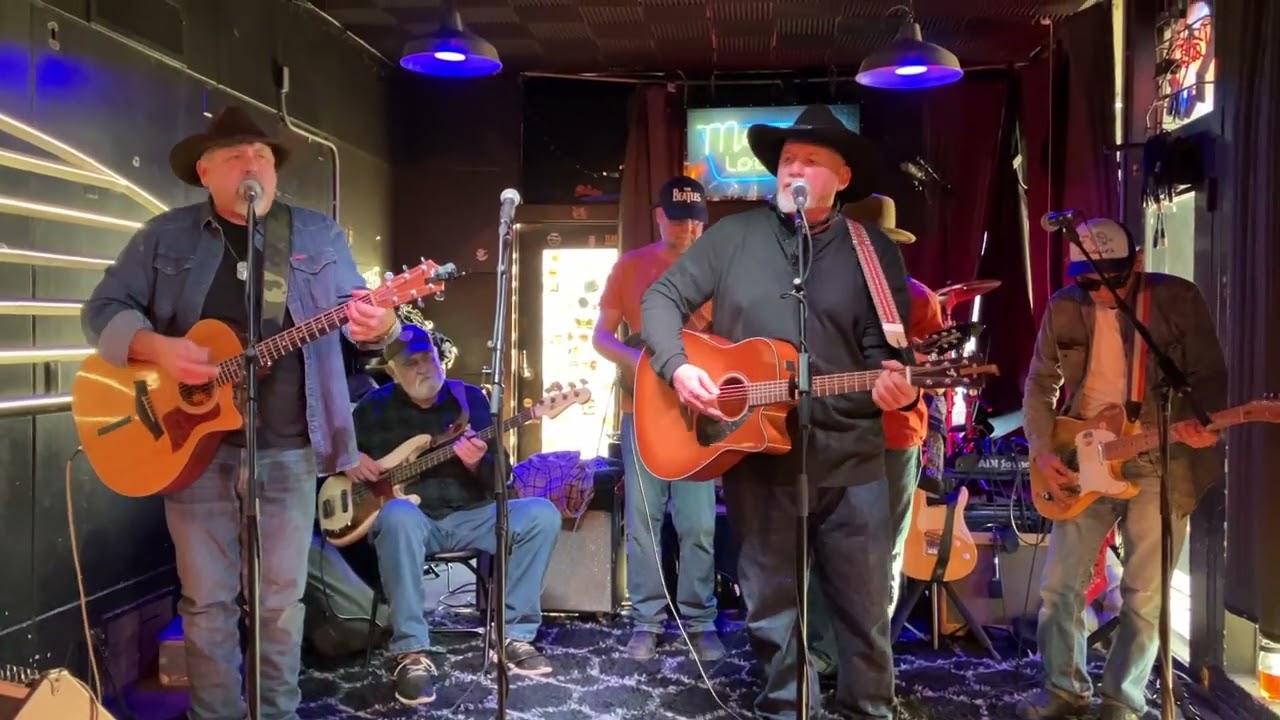 The Bays Bros join the Rangers to play 