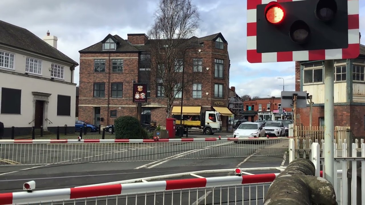 Hale LC 24/02/2026 12:47h Before Things Went Pete Tong… 