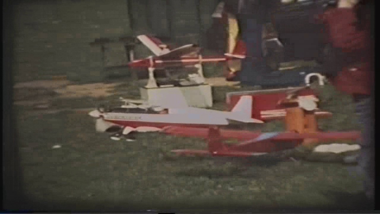 1977 Flugmodelle mit Motor fliegen