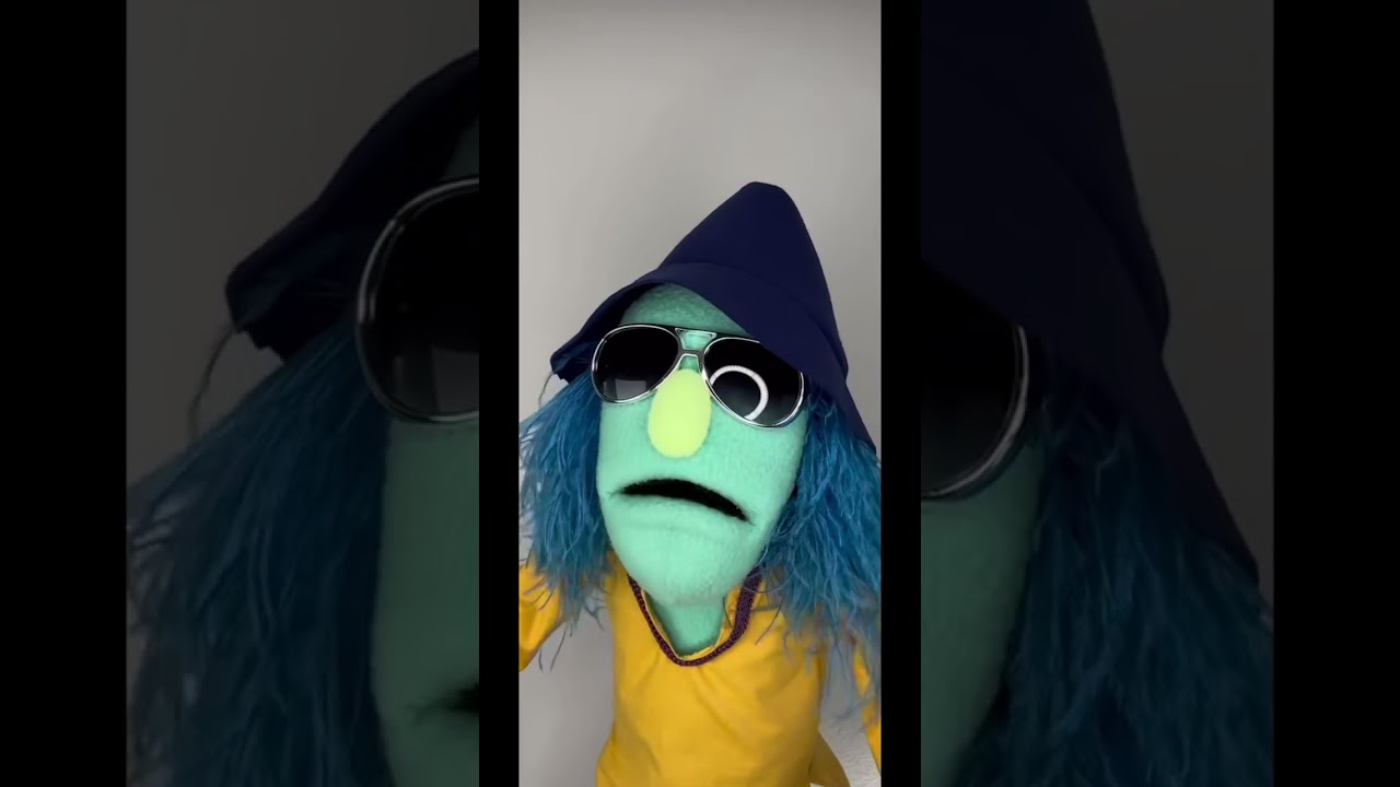 &ldquo;I don&rsquo;t have no other pants&hellip;&rdquo; #muppets #puppetmaker #muppetshow #muppetreplica