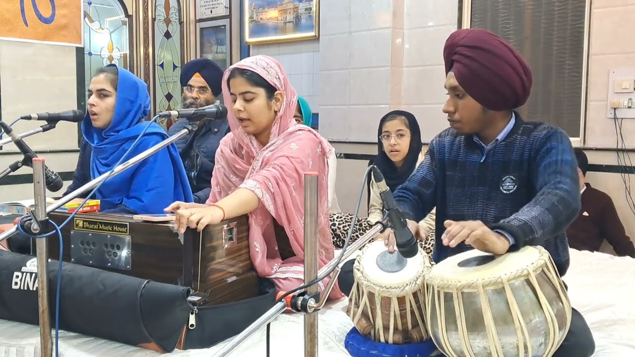 Gurbani Kirtan ☬ Koi Aan Milave Mera Pritam Pyara (Khushboo Taneja)