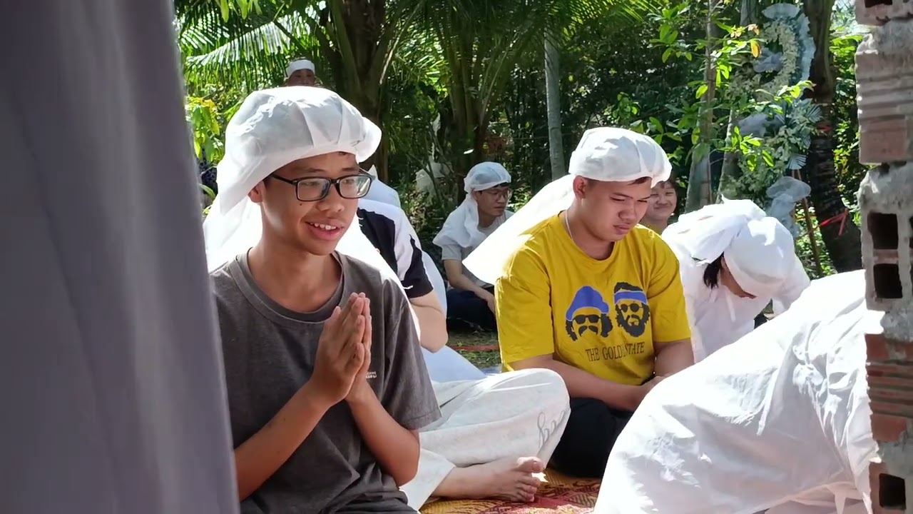 2/1/26 Al  kéo cửa mã và cúng tuần cho Bà Dú  (mẹ Lý Thị Sau) 
