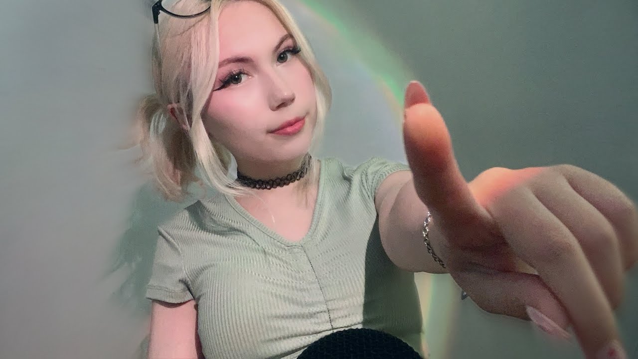 ASMR ♡ Игра ОТГАДАЙ что я Нарисовала на Твоем личике ~ visual triggers, hand sounds, whisper~