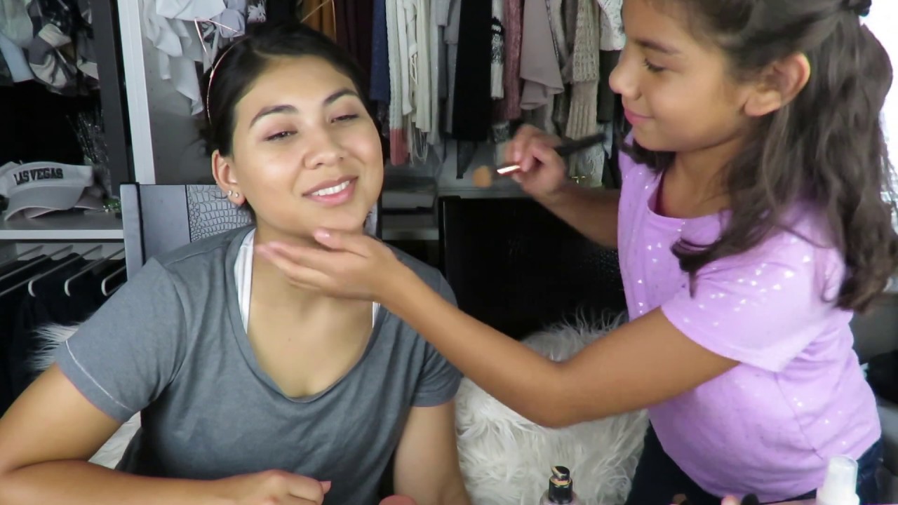 CHALLENGE: LITTLE SISTER DOES MY MAKEUP
