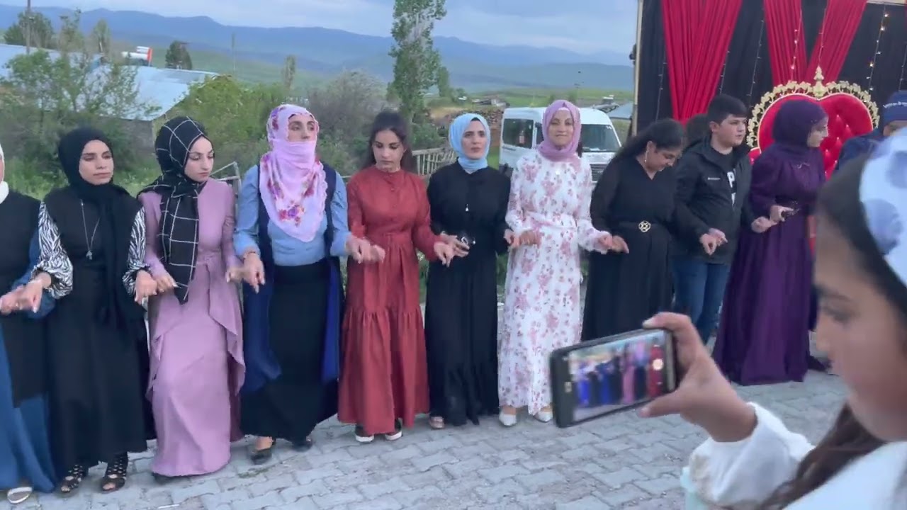 Merakla beklenen o düğünün son bölümü