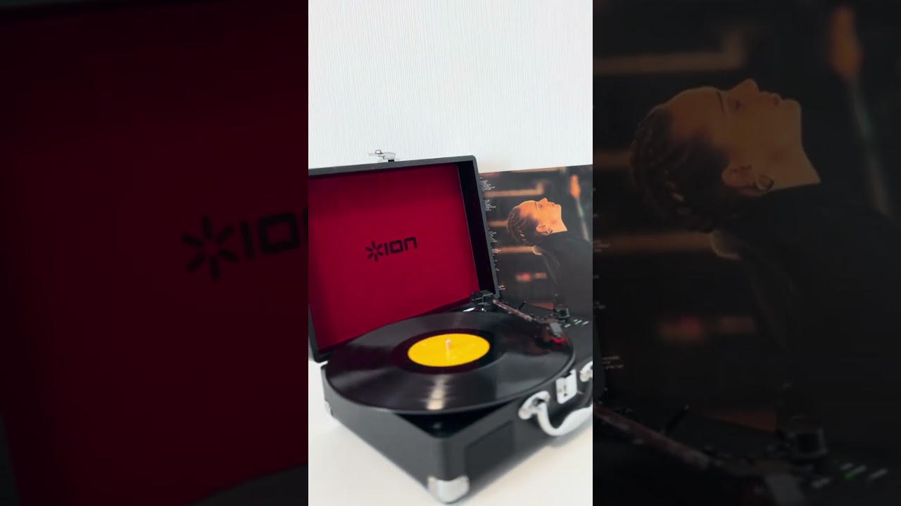 Виниловый проигрыватель ION Audio Vinyl MotionI