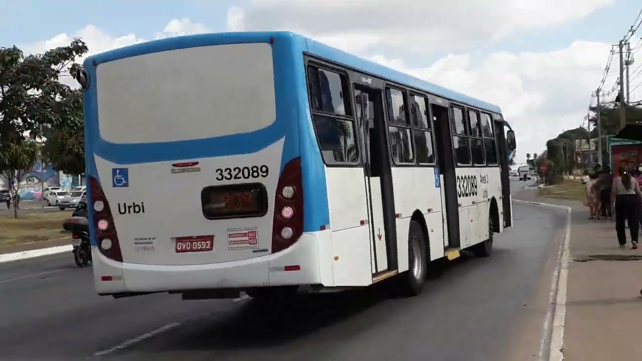 Movimentação de ônibus na Parada do JK Shopping em Taguatinga DF.