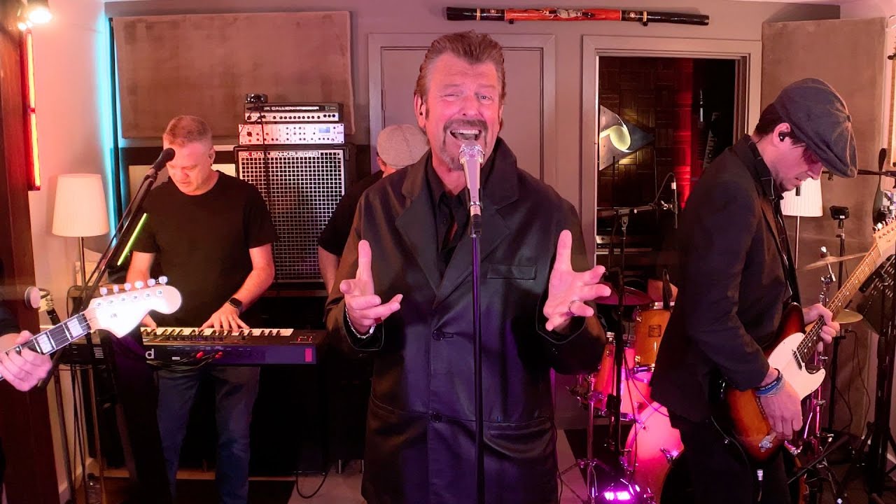 Devil Woman | Classic Cliff Richard | Live Band Basement Studio Performance